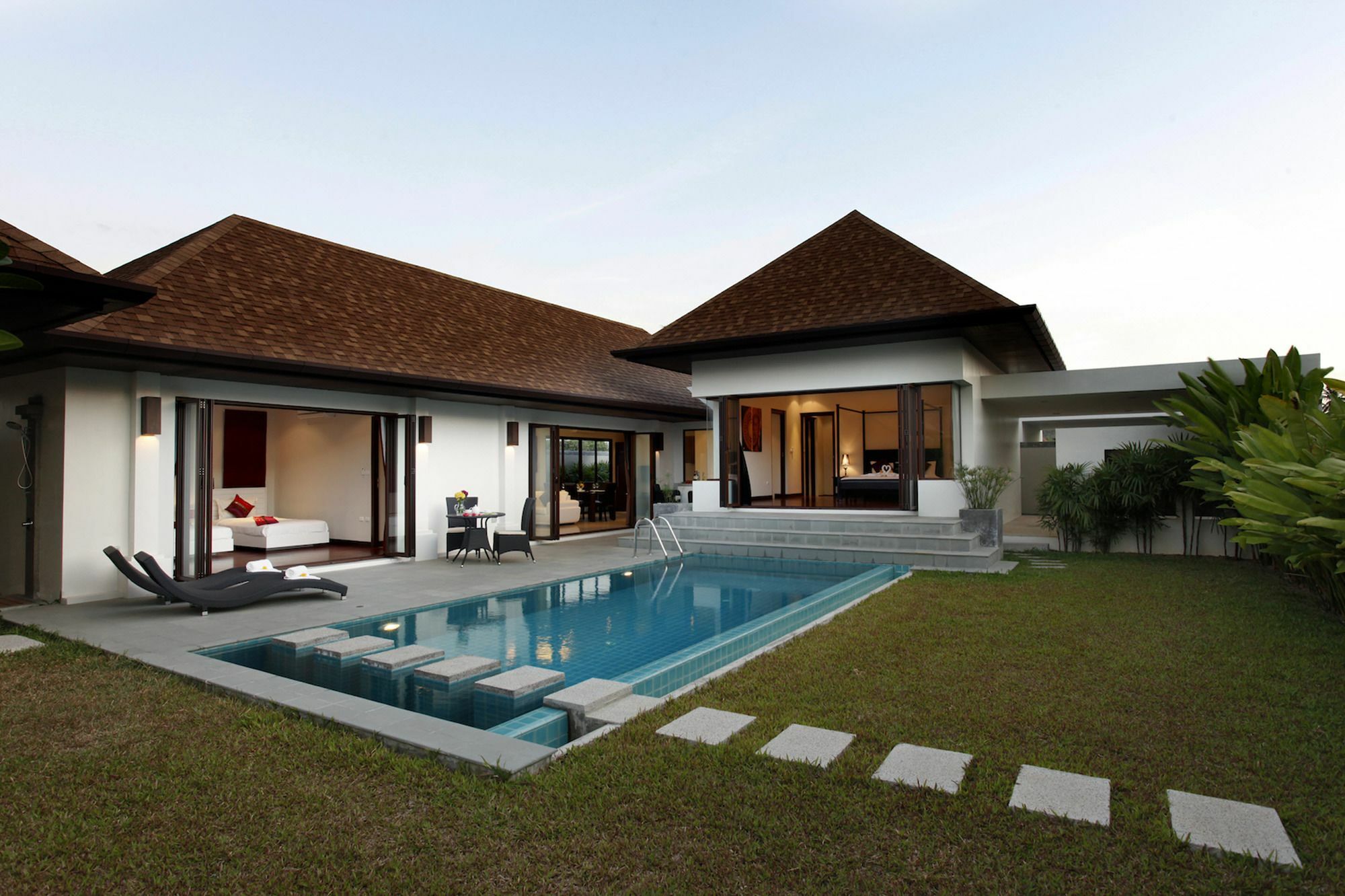 Villa Lovina By Holiplanet Rawai ภายนอก รูปภาพ